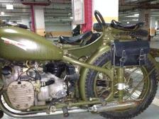 leather small saddlebag cj750 mounted